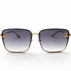 Chic Gold and Black Gradient Sunglasses